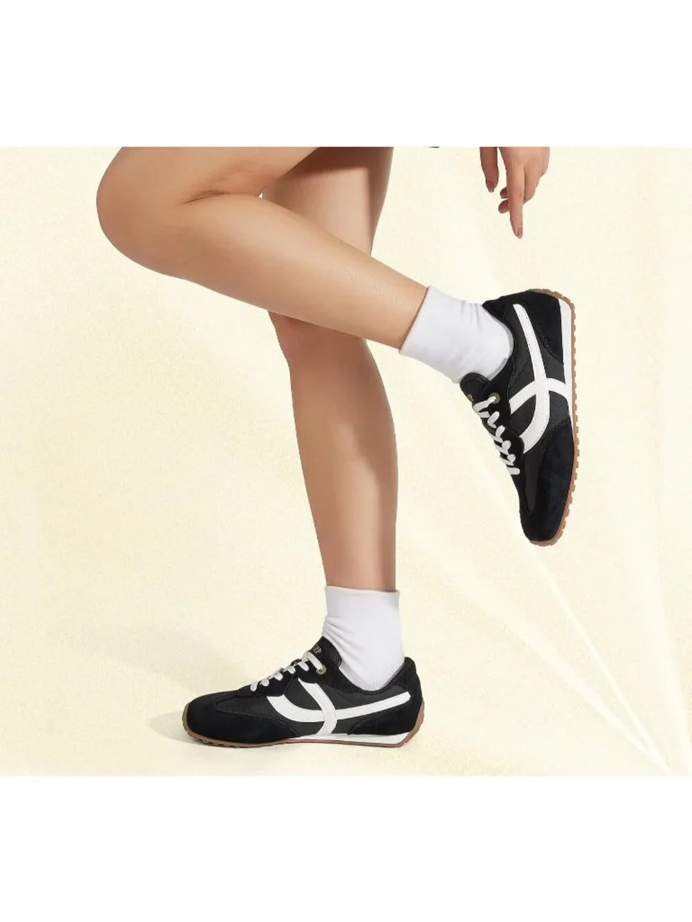 Women's Black/White Comfortable Retro Non Slip Lightweight Fashion Sneakers
